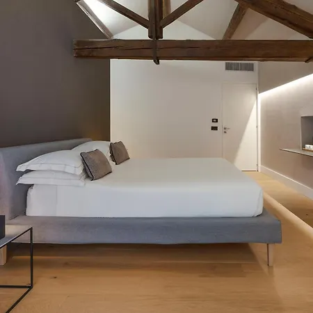 Hotel Habitat Boutique 4*