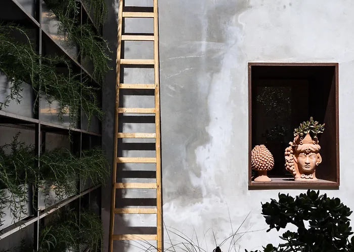 Habitat Boutique 4* קטאניה